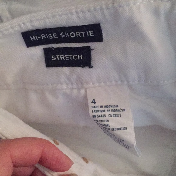SIZE 4 AND 6 NWOT American Eagle High Rise Shorts - Picture 2 of 3